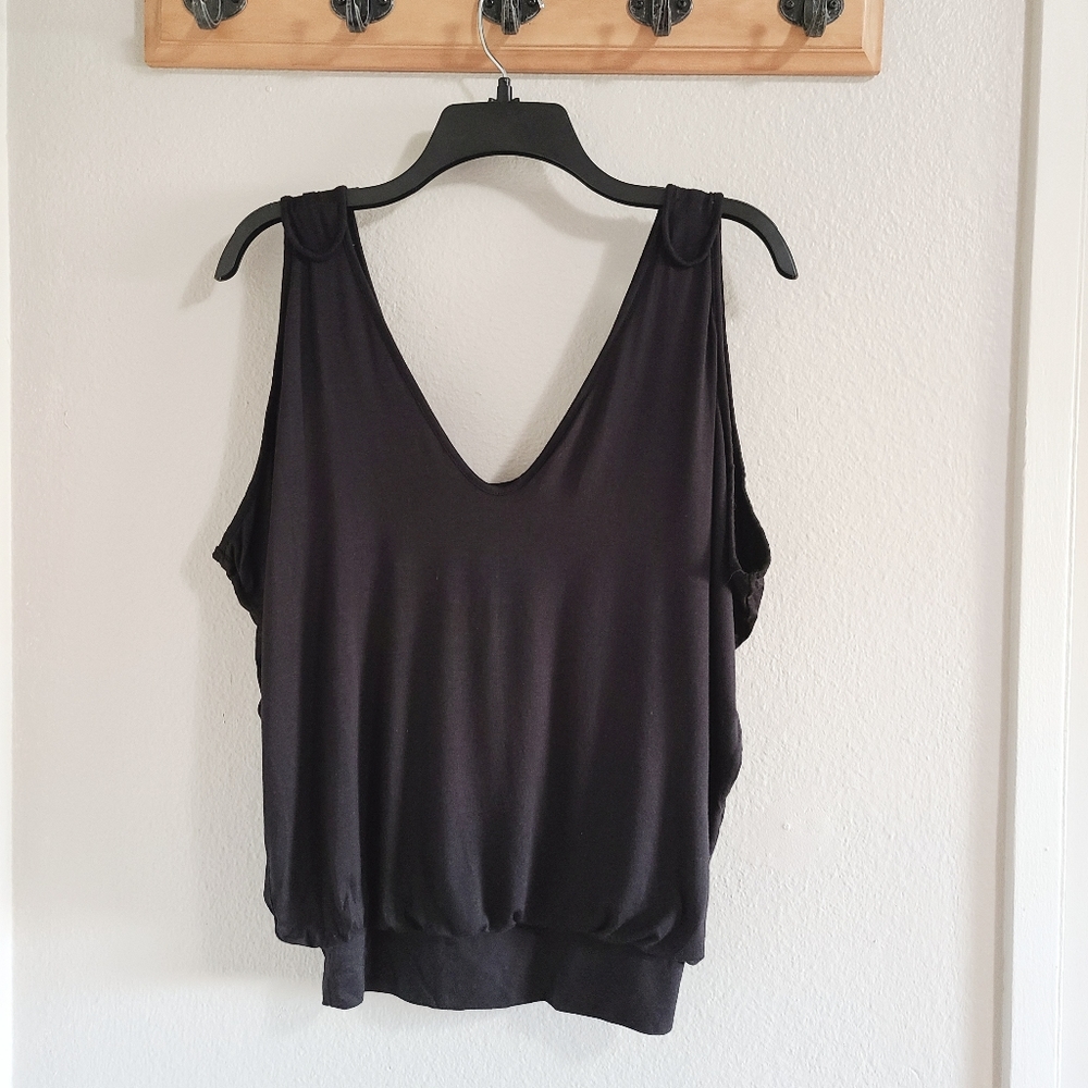 Heather by Bordeaux Black Sleeveless Top